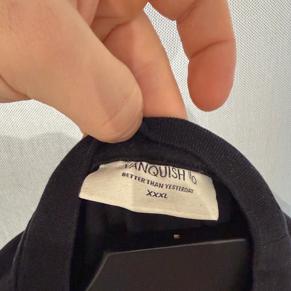 Vanquish Fitness Black Men's T-Shirt - Picture 3 of 3